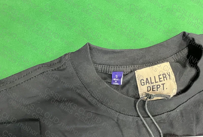 Dépt de la Galerie Shirt 2