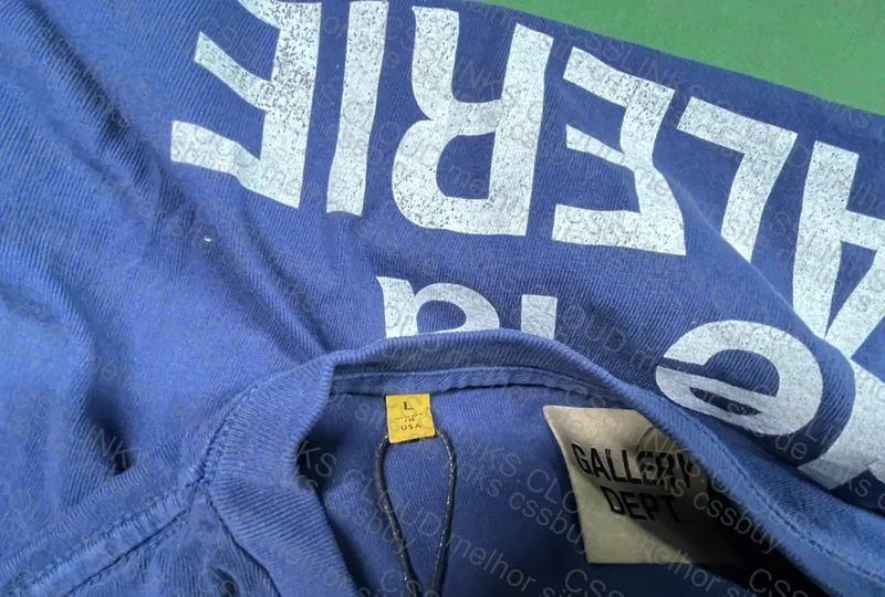 Camiseta Dépt de la Galerie 2