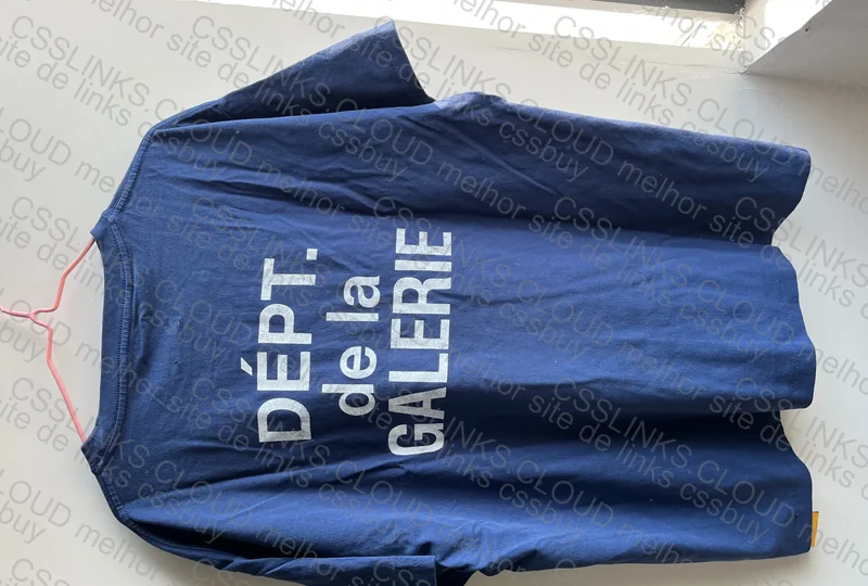 Camiseta Dépt de la Galerie 5