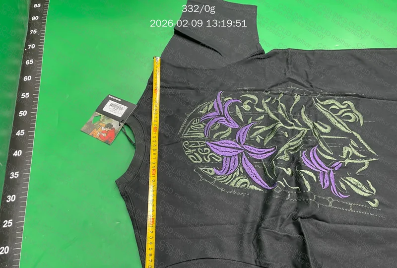 Camiseta Derschutze Wisteria Flores. BORDADO DESCENTRALIZADO? 4