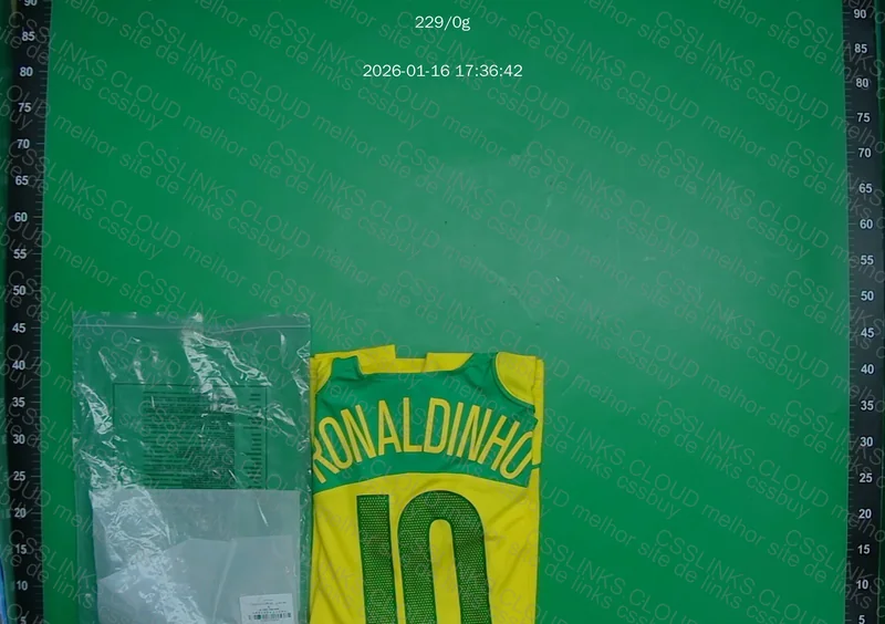 Camiseta do Mago - Ronaldinho 2004/2005 Seleção 6