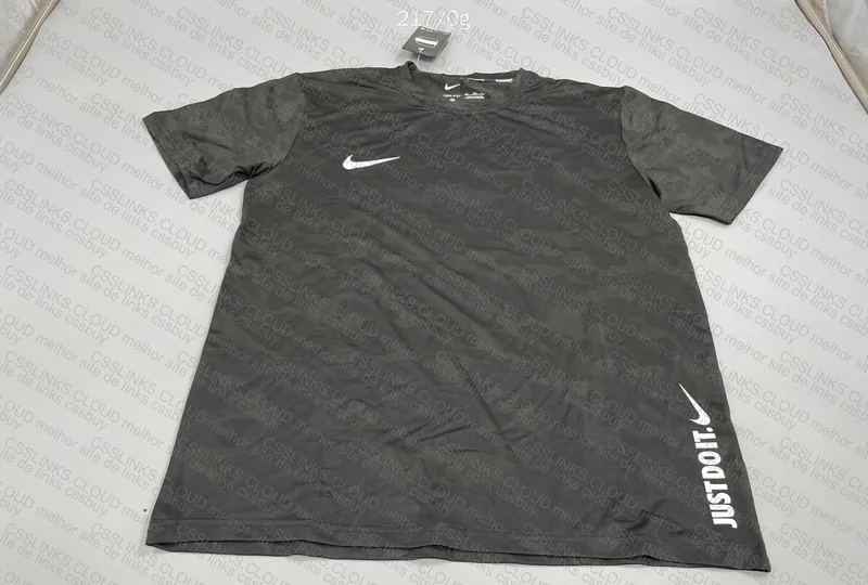 Nike Dri-Fit T-Shirt