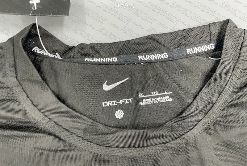 Nike Dri-Fit T-Shirt 4