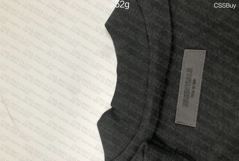 Essentials T-Shirt 3