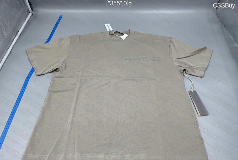 Essentials T-Shirt 3