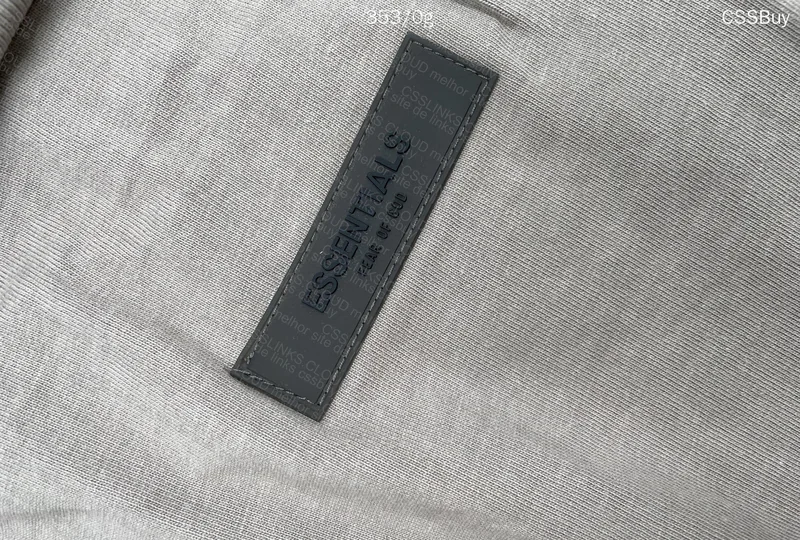 Essentials T-Shirt 3