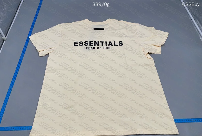 Essentials T-Shirt 3