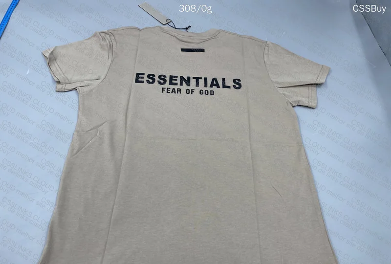 Essentials T-Shirt 2