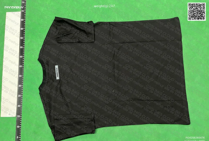 Essentials T-Shirt 2