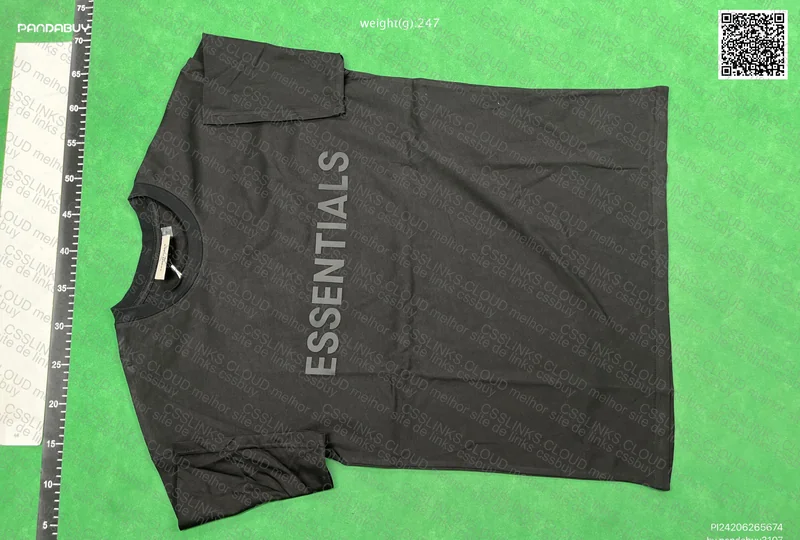 Essentials T-Shirt 3