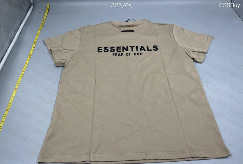 Essentials T-Shirt 3