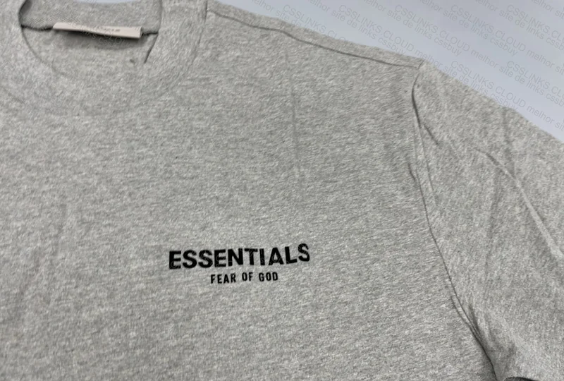 ESSENTIALS T-Shirt