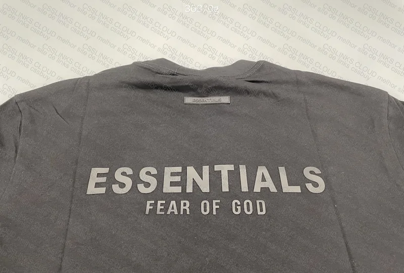 ESSENTIALS T-Shirt 3