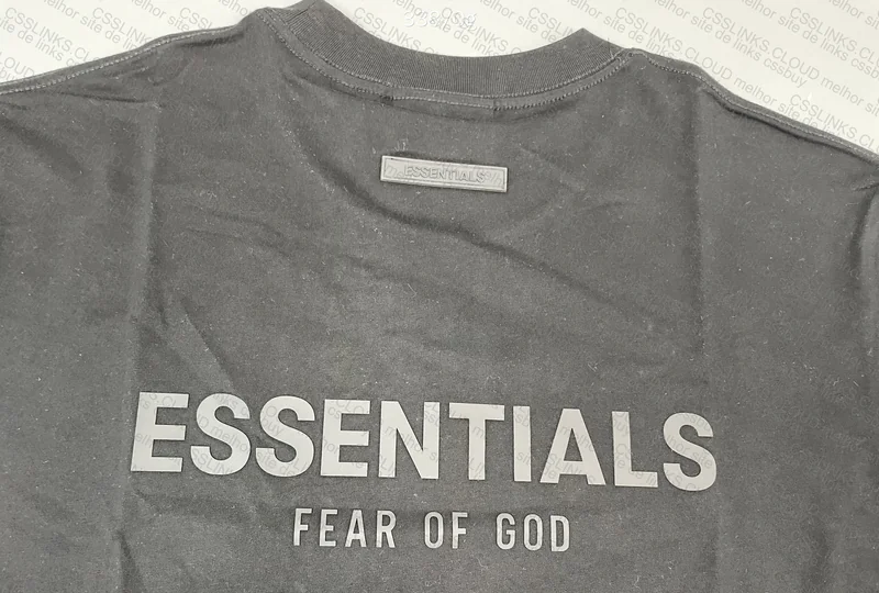Essentials T-Shirt 3