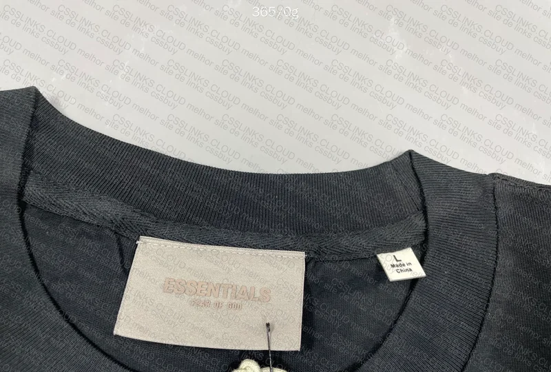 Essentials T-Shirt 3