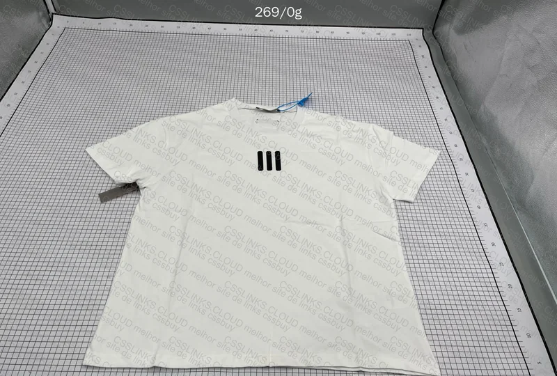 Essentials T-shirt