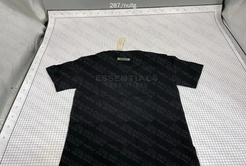 ESSENTIALS T-Shirt 6