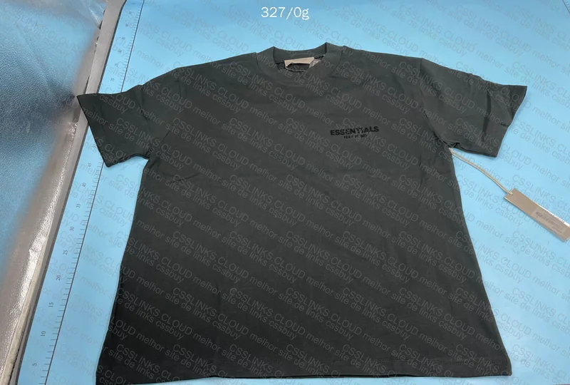 Essentials T-shirt 3