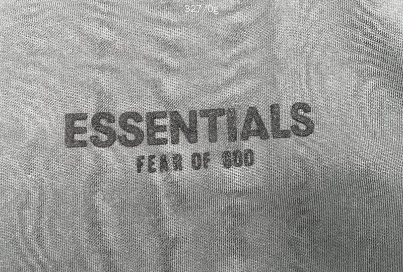 Essentials T-shirt 4