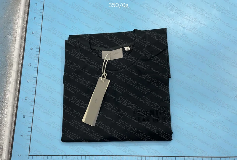 Essentials T-Shirt 3
