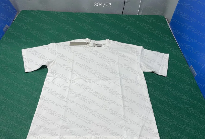 Essentials T-Shirt 2