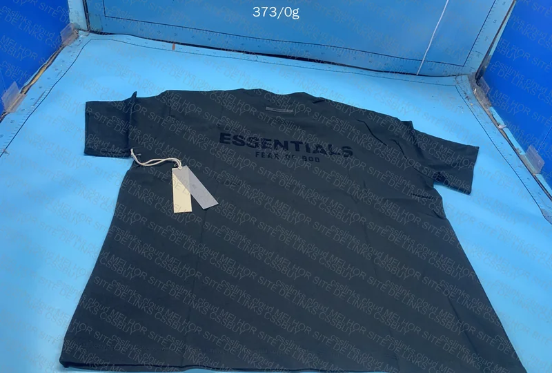 Essentials T-Shirt 3