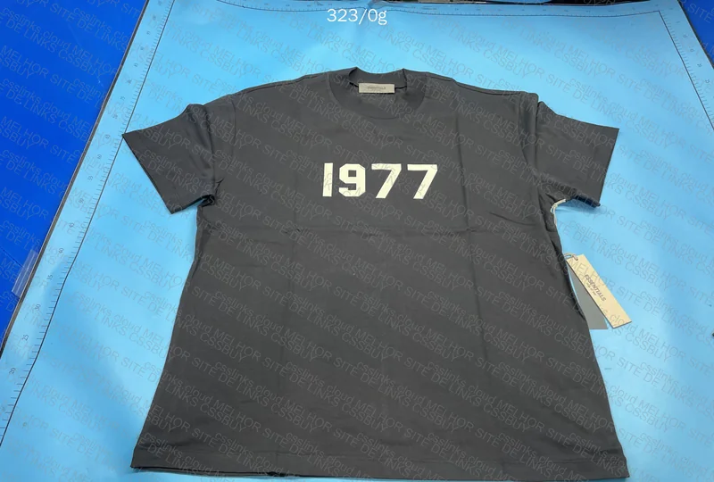 Essentials T-Shirt 2