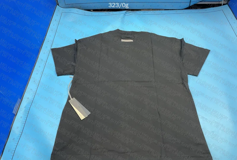 Essentials T-Shirt 4