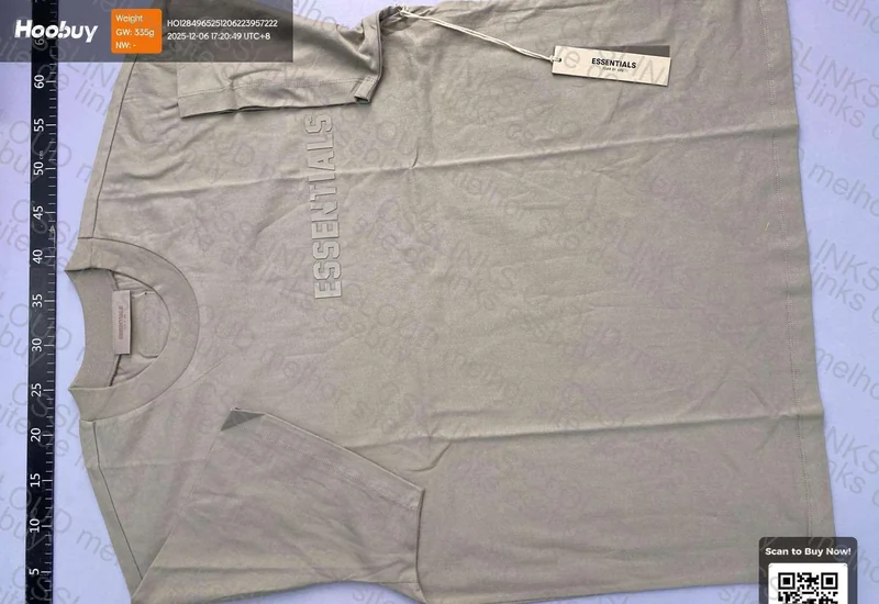 Essentials T-Shirt 2