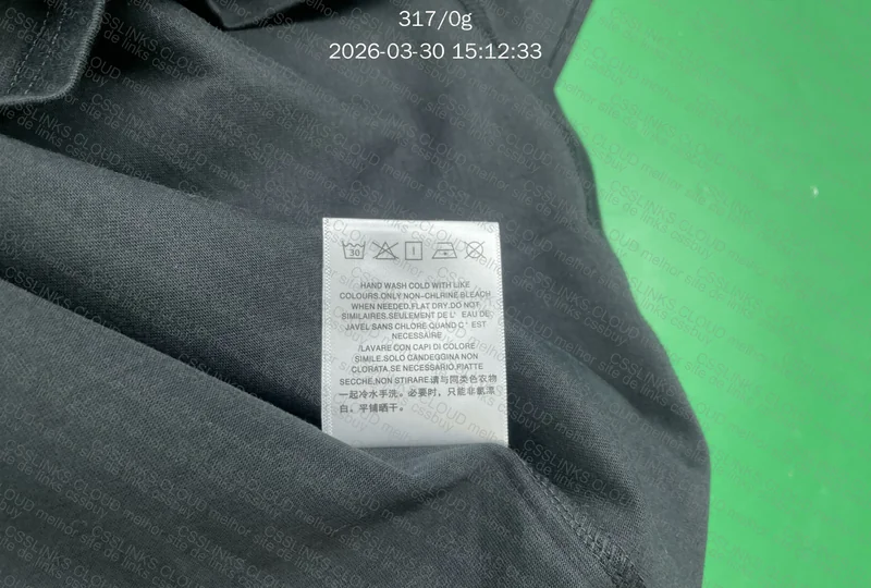 Camiseta Essentials 6