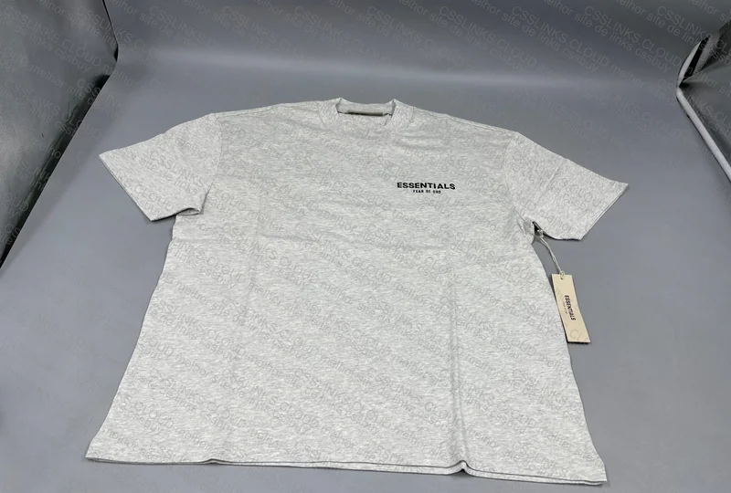 Essentials ² T-Shirt