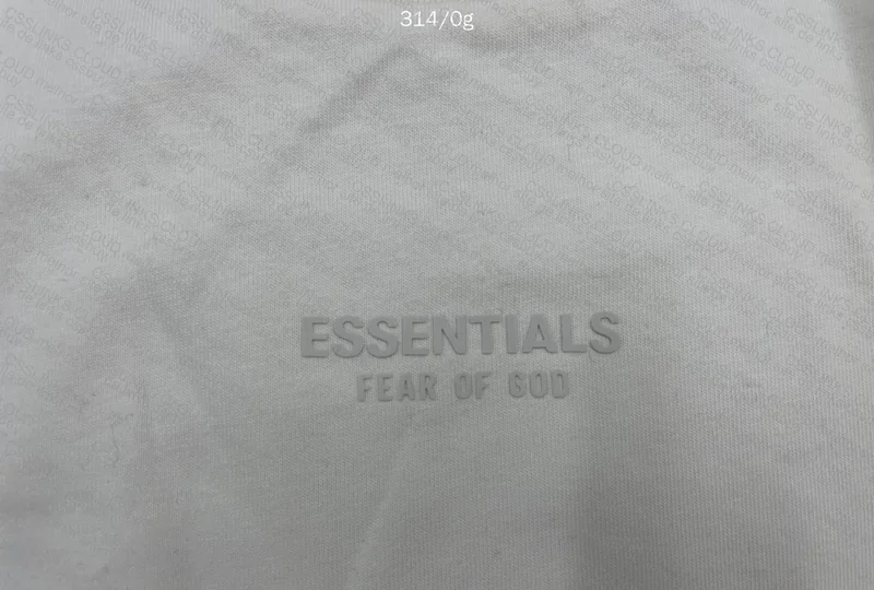 Essentials Cloud Dancer T-Shirt 2