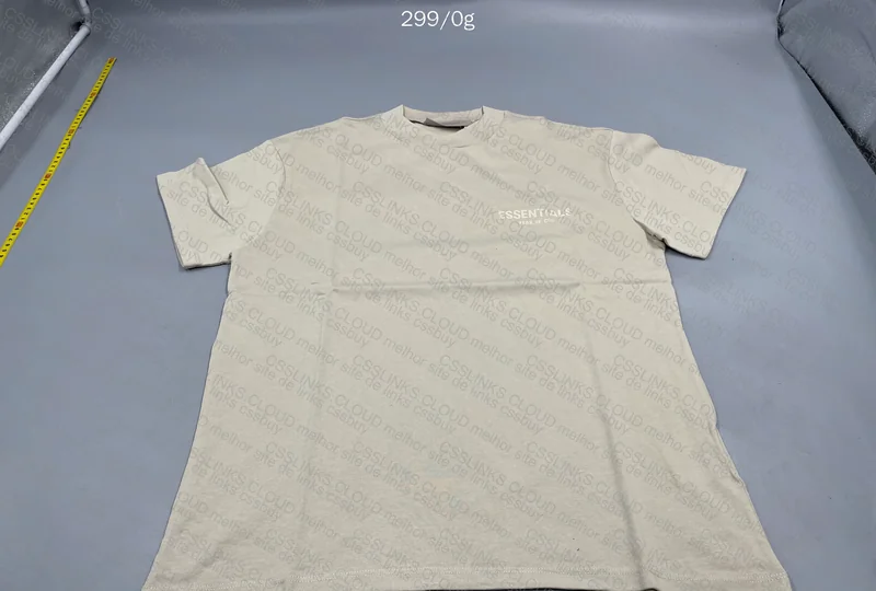 ESSENTIALS Fear of God T-Shirt with Measurements