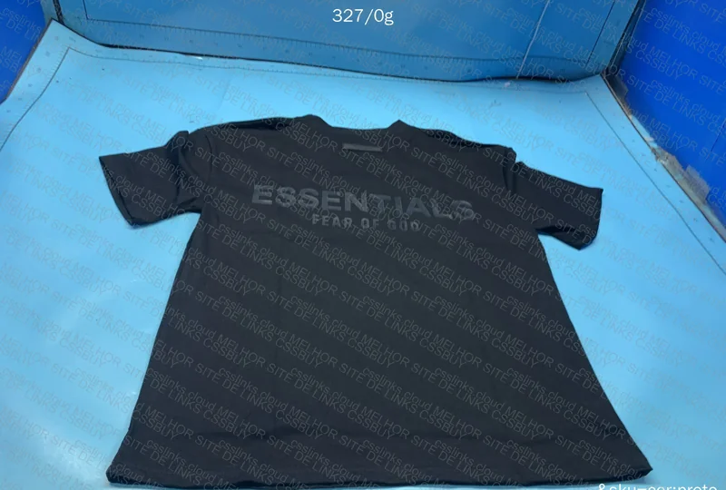 ESSENTIALS Fear of God T-Shirt by Artie 3