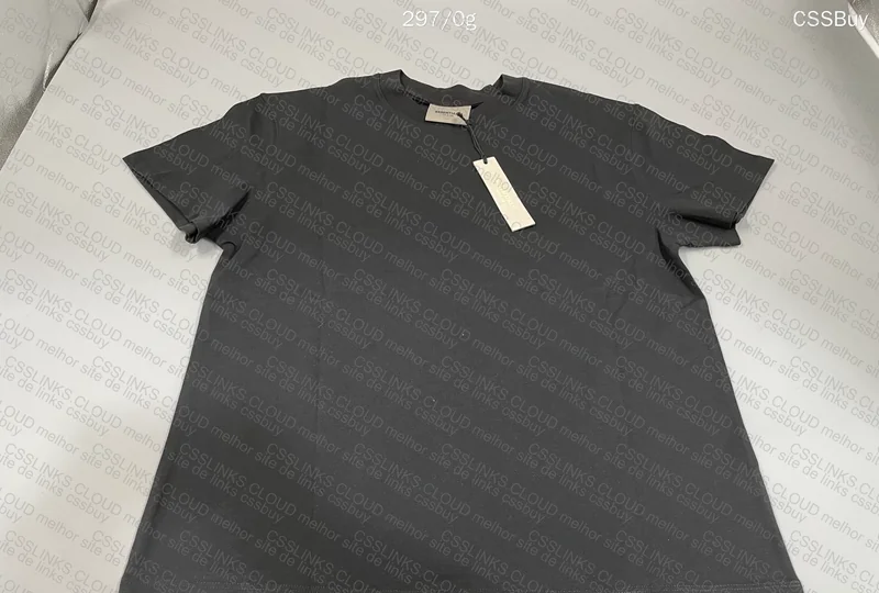 Essentials x Fear of God T-Shirt 4