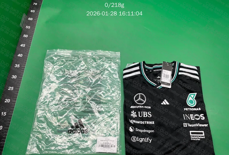 Camiseta f1 Mercedes AMG Petronas 2025