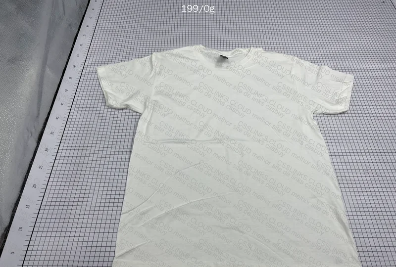 Gildan 15y T-shirt with Measurements 2