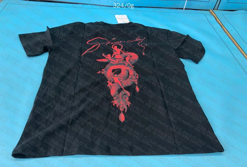 Givenchy T-shirt 3