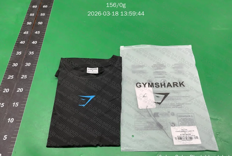 Camiseta Gym Shark
