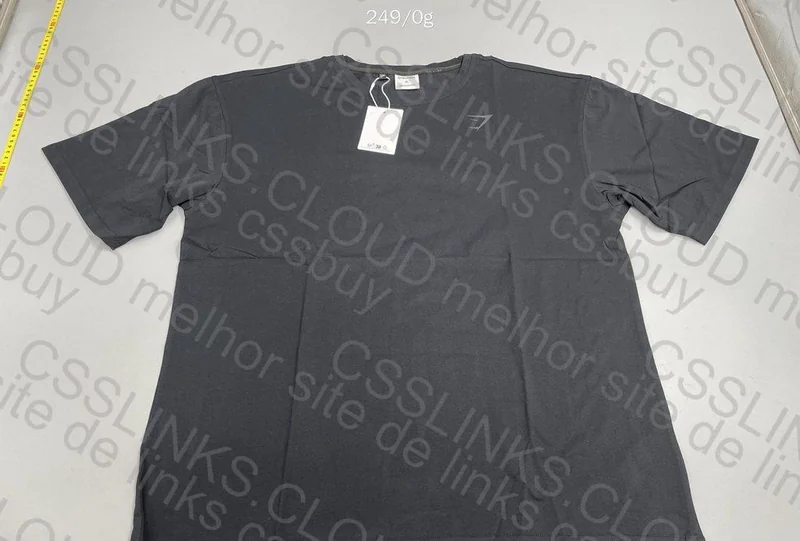 Gymshark T-Shirt 6