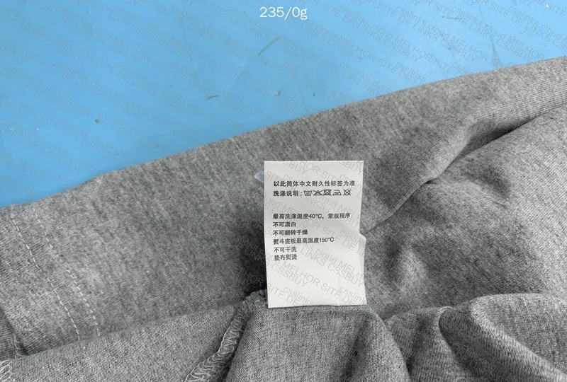 Jacquemus T-Shirt 4