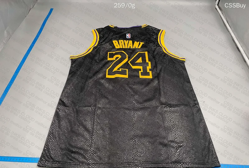 Lakers Briant T-Shirt 3