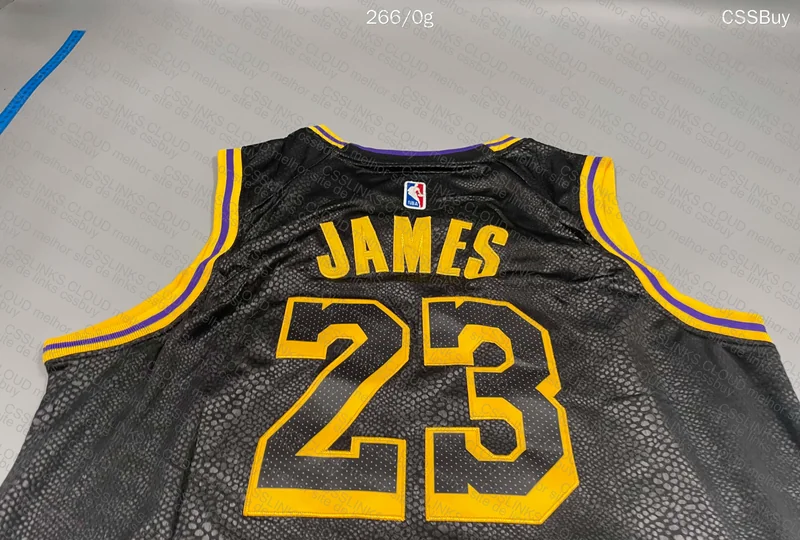 Lakers James T-Shirt 5