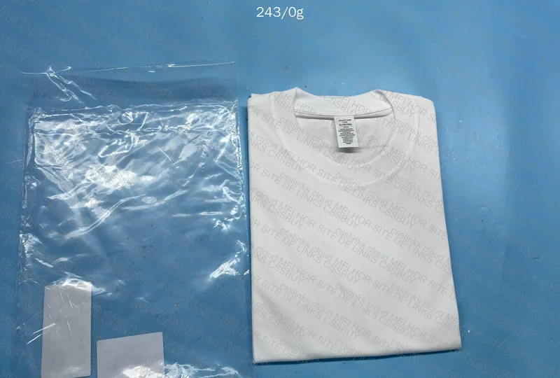 Plain T-Shirt 4