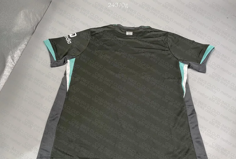 Liverpool T-Shirt 24/25 4