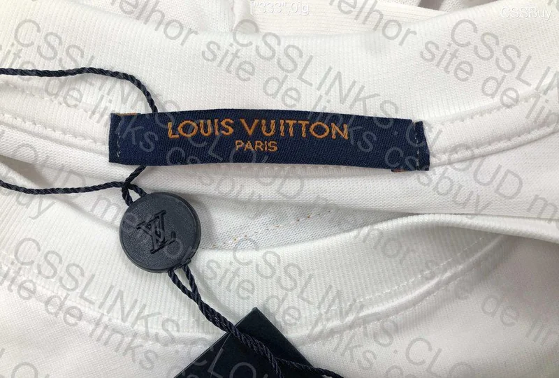 LV 'Floating' T-Shirt 3