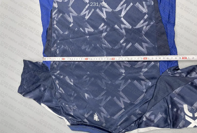 Manchester United Away T-Shirt with Measurements 2