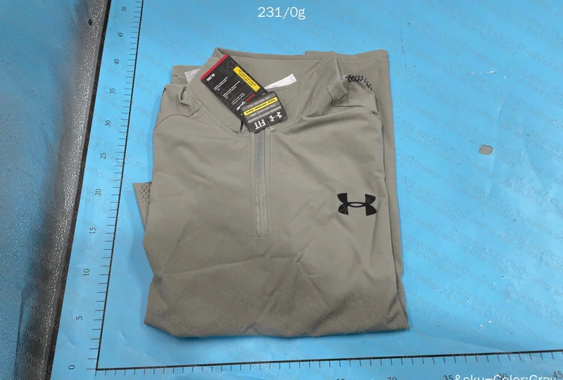 Under Armour Long Sleeve T-Shirt