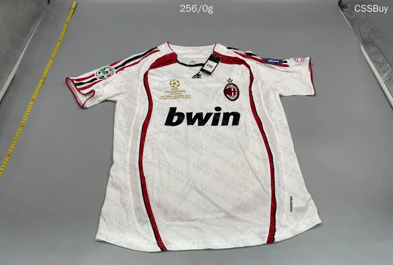 Milan Retro T-Shirt 2