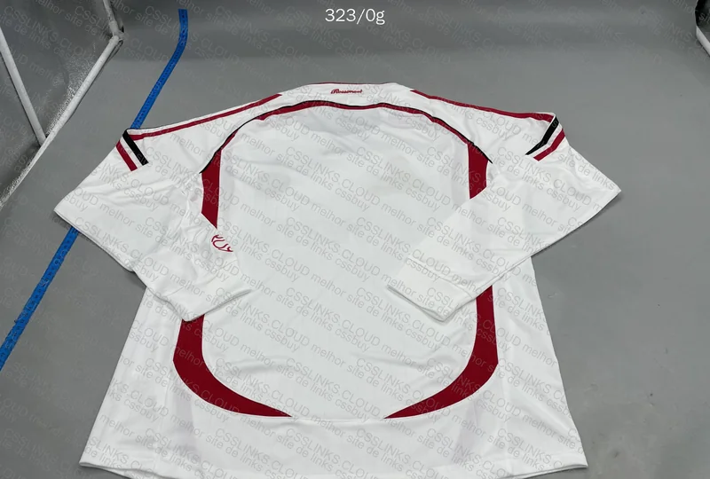Milan Retro T-Shirt 5